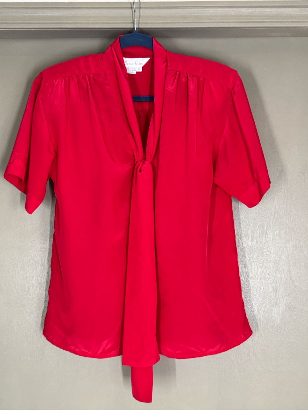 Vintage Susan Hutton Red Tie-Neck Silk Blouse Size 10